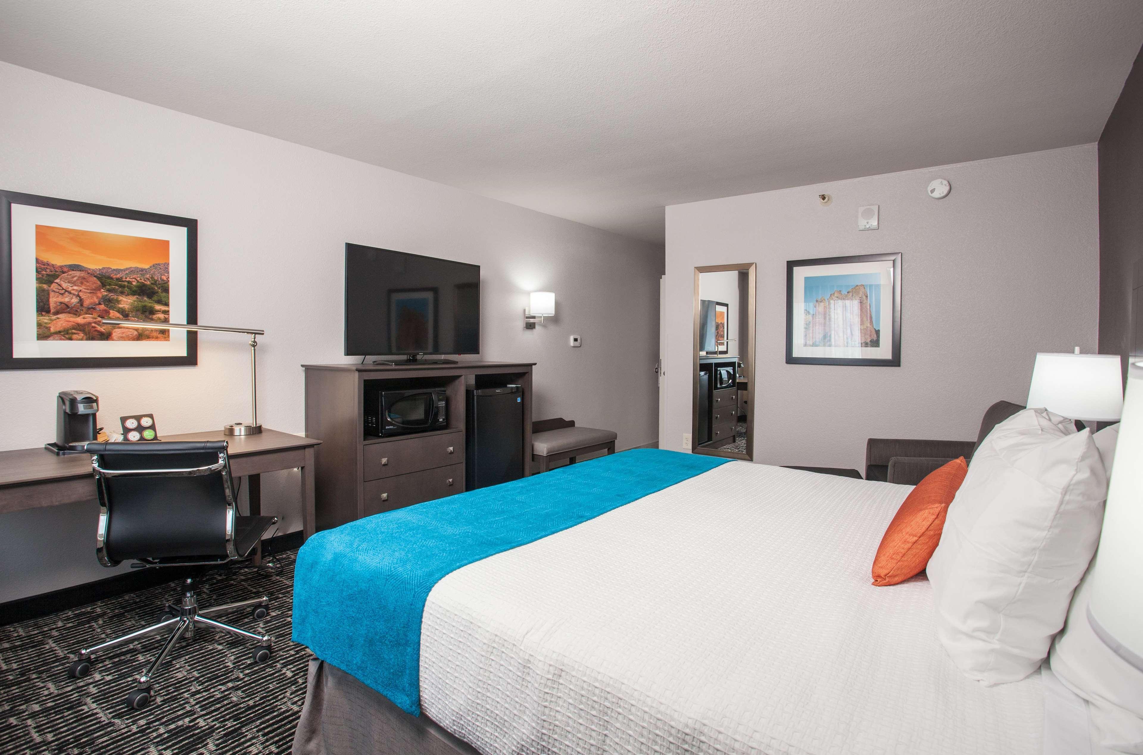 Best Western Holiday Manor Newton Esterno foto