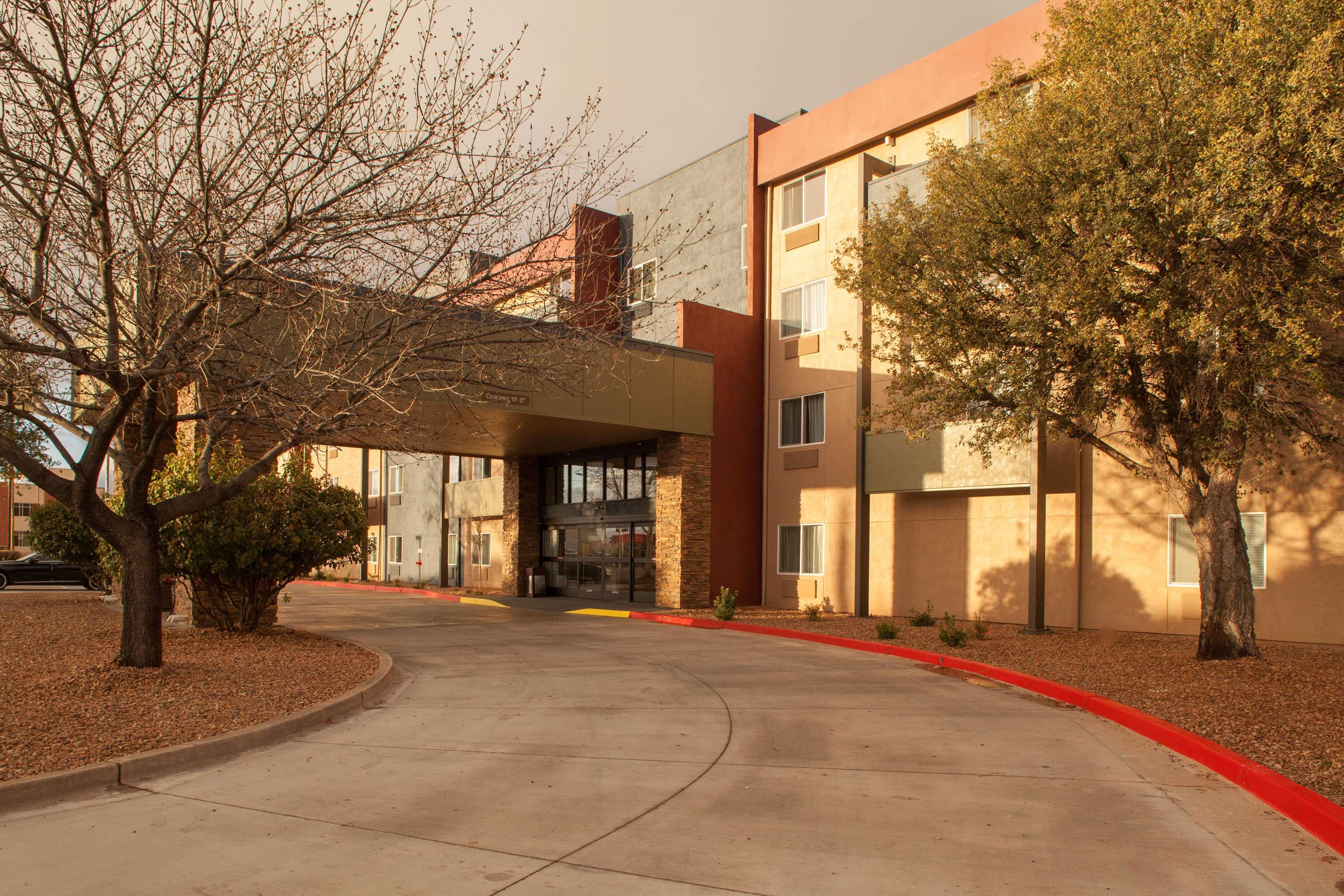 Best Western Holiday Manor Newton Esterno foto