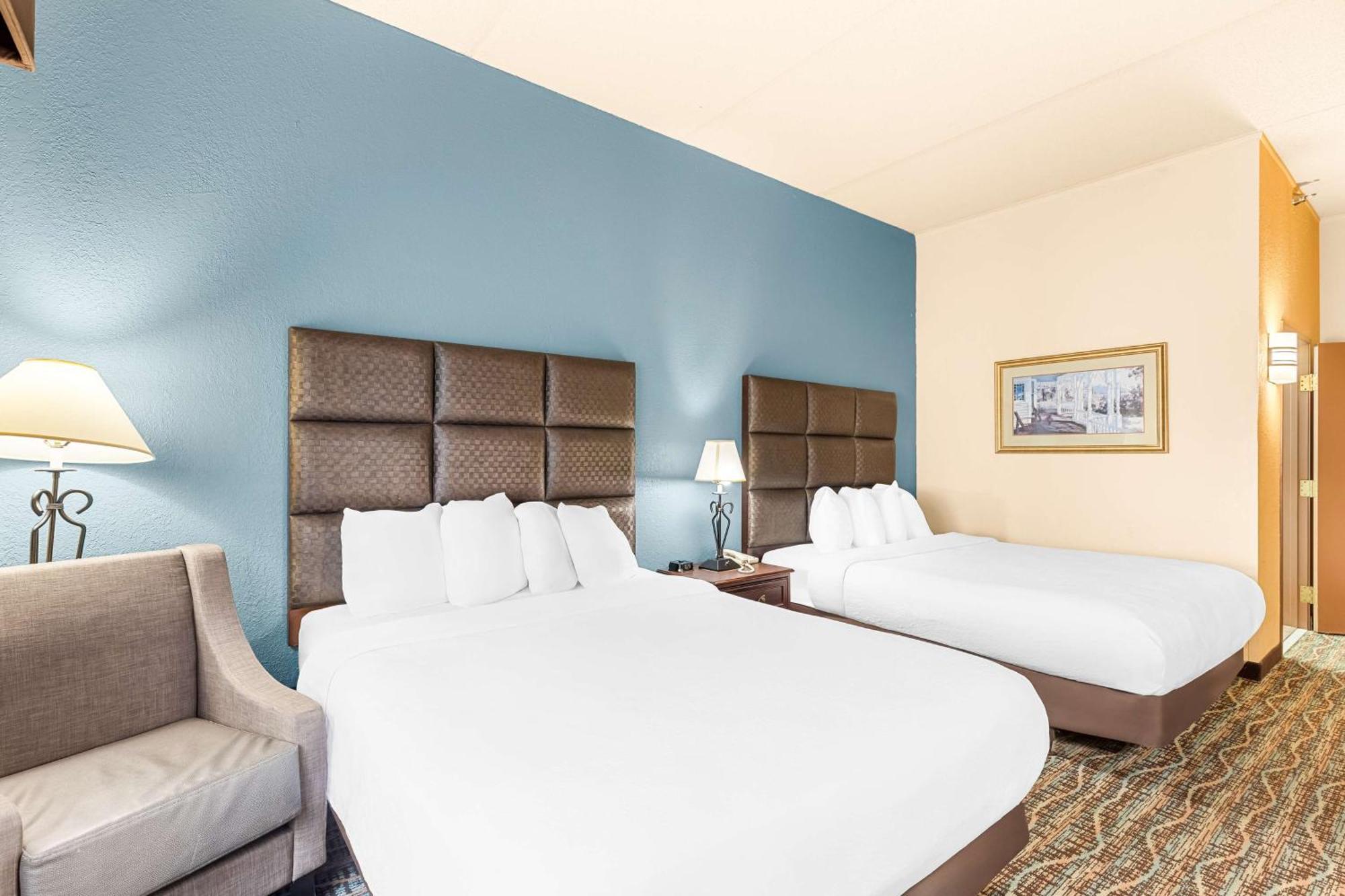 Best Western Holiday Manor Newton Esterno foto
